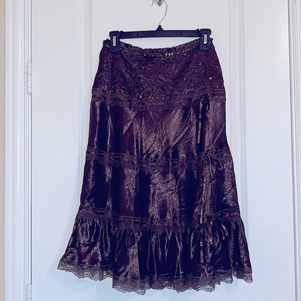 Aziz Knee Length Brown Skirt With Ribbon & Lace Design Size M - Picture 2 of 8